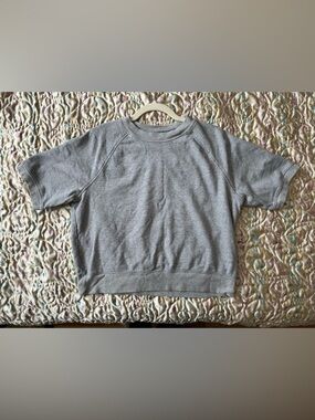 Everlane Women’s Gray Crewneck Sweatshirt